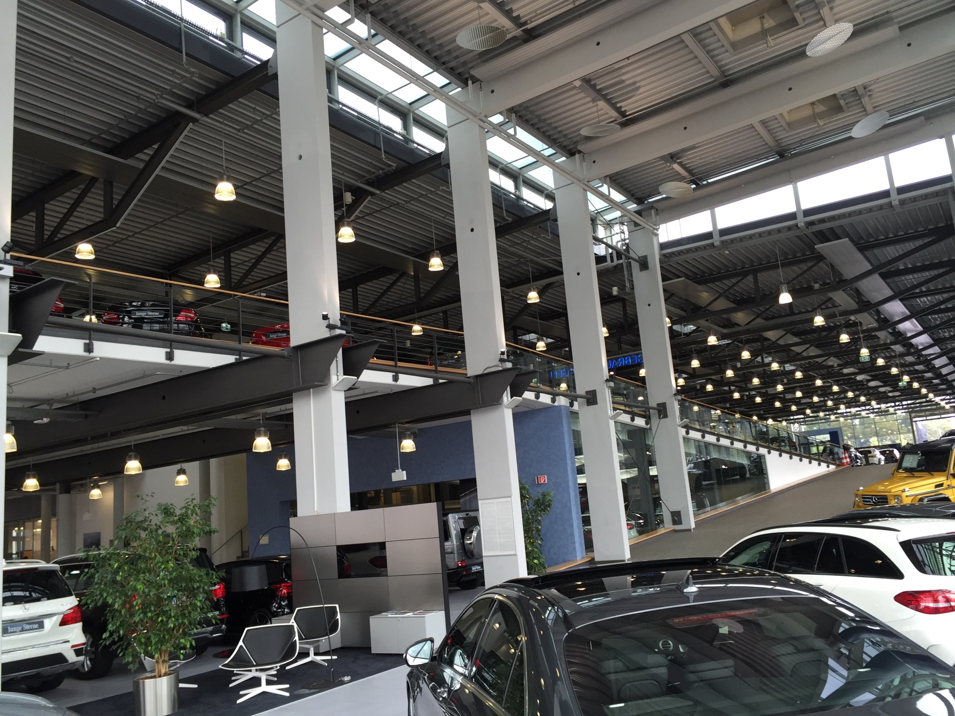 Mercedes Benz Niederlassung Dortmund Wittekindstraße Dortmund Daimler AG, Dortmund | Ledlight Solutions